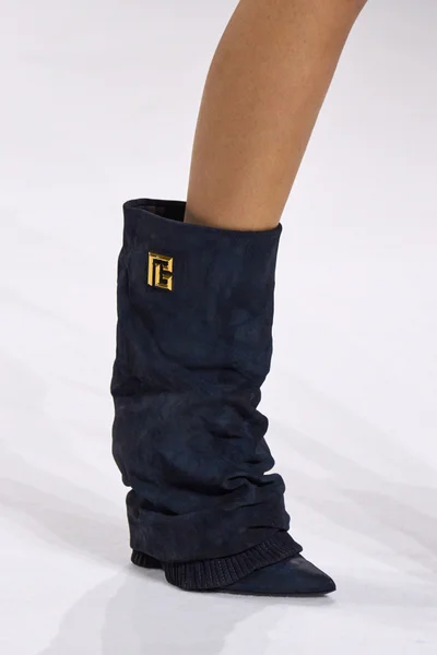 Look 75